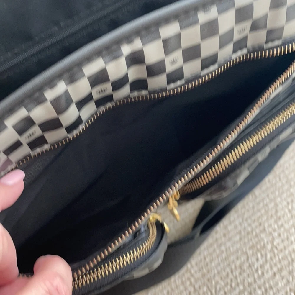 Dogs of Glamour Pet Carrier
